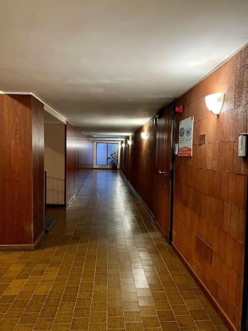 3 Fermate Dal Colosseo - Casa Vacanze Elena - 50 M Da Metro Garbatella ローマ エクステリア 写真