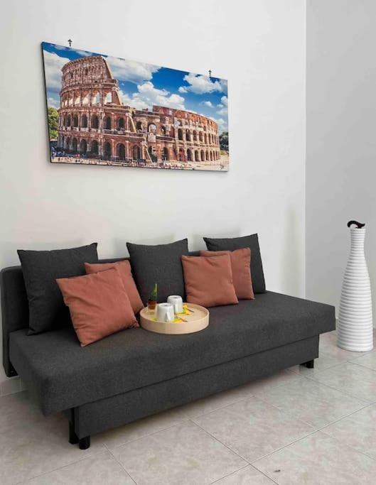 3 Fermate Dal Colosseo - Casa Vacanze Elena - 50 M Da Metro Garbatella ローマ エクステリア 写真